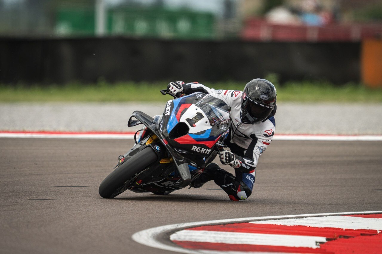 DueruoteTG #238 - Abbiamo guidato in pista la BMW che corre in SBK! 